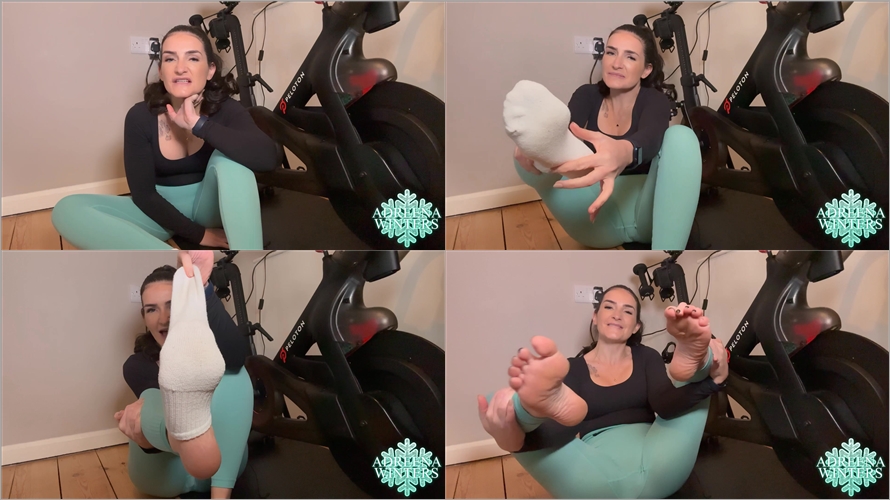 Adreena_Winters - I HAVE YOU ON THE 'EDGE' OF MY FEET