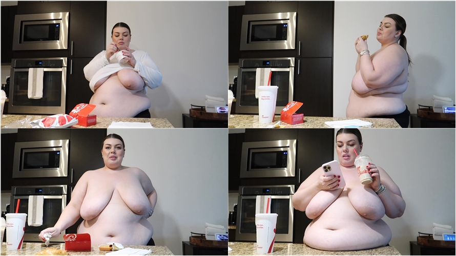 Chloe BBW - Topless stuffing