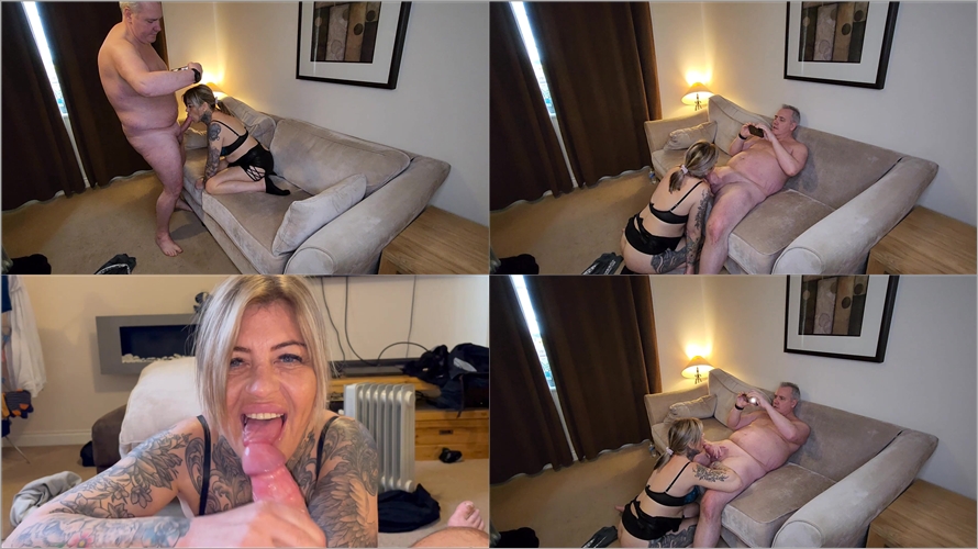 TheFilthyemma - Fucking and Sucking on the sofa