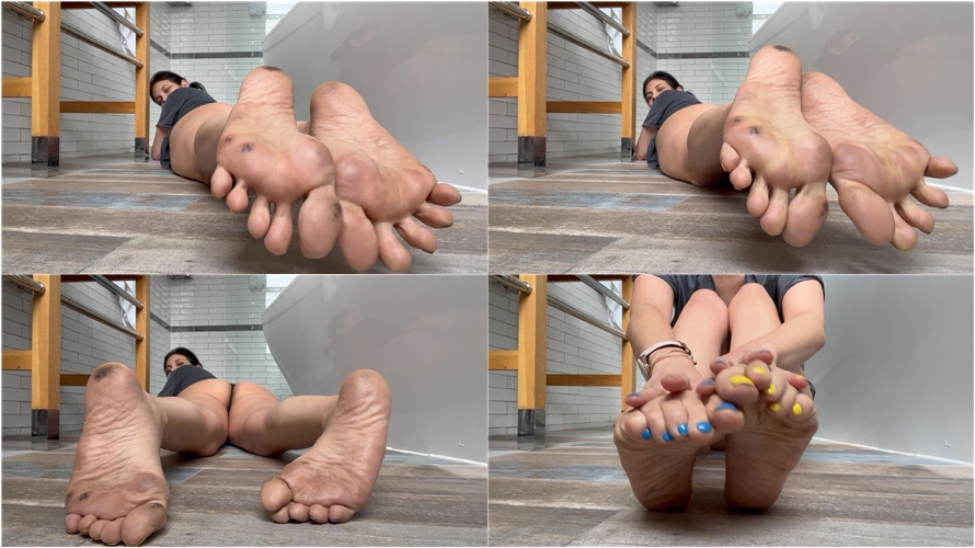 Feetwonders - Dirty feet after my foot fetish party