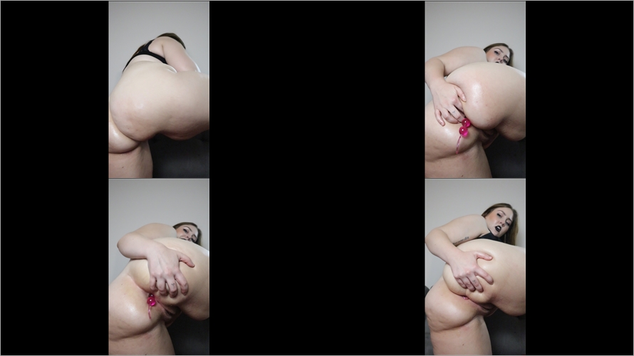 GracieSquirts - stuffing my ass with anal beads